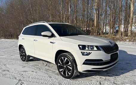 Skoda Karoq I, 2022 год, 1 650 000 рублей, 3 фотография