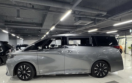 Toyota Alphard, 2023 год, 9 399 199 рублей, 3 фотография