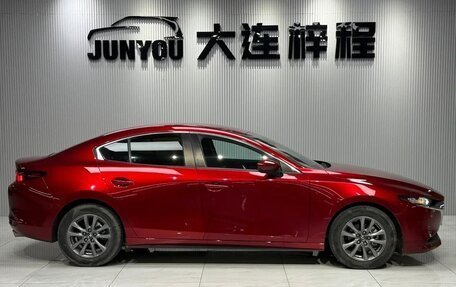 Mazda 3, 2022 год, 1 380 000 рублей, 4 фотография