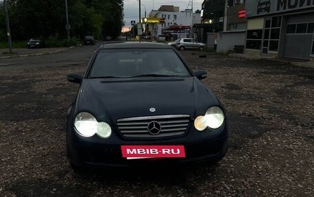 Mercedes-Benz C-Класс, 2002 год, 340 000 рублей, 2 фотография