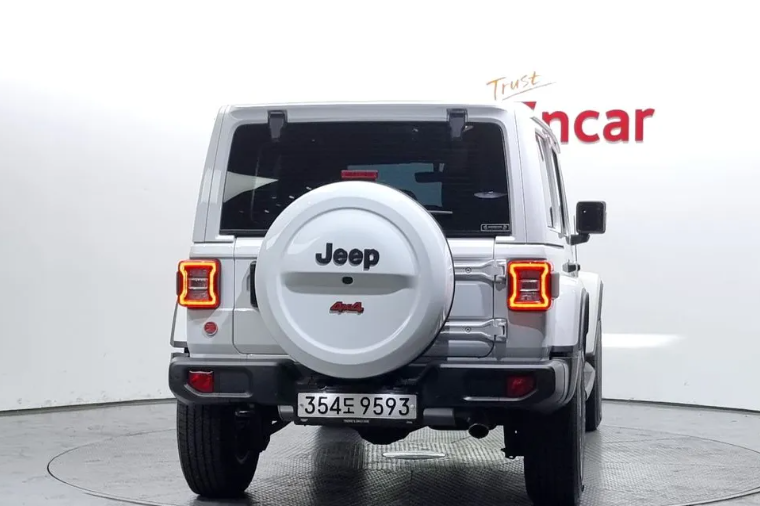 Jeep Wrangler JL, 2022 год, 5 050 000 рублей, 4 фотография