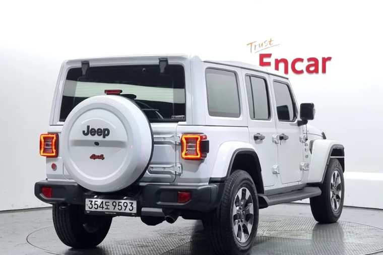 Jeep Wrangler JL, 2022 год, 5 050 000 рублей, 2 фотография