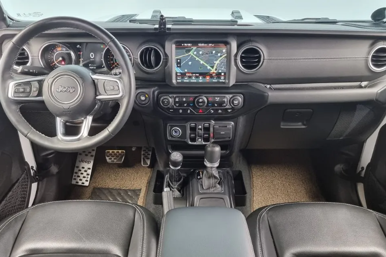 Jeep Wrangler JL, 2022 год, 5 050 000 рублей, 7 фотография