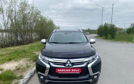 Mitsubishi Pajero Sport III рестайлинг, 2017 год, 3 600 000 рублей, 4 фотография