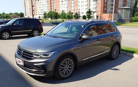 Volkswagen Tiguan II, 2020 год, 3 300 000 рублей, 2 фотография