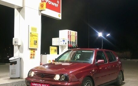 Volkswagen Golf III, 1997 год, 400 000 рублей, 2 фотография