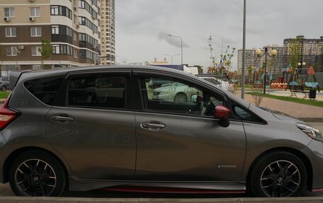 Nissan Note II рестайлинг, 2018 год, 1 300 000 рублей, 2 фотография
