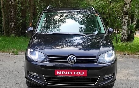 Volkswagen Sharan II, 2018 год, 2 103 000 рублей, 2 фотография