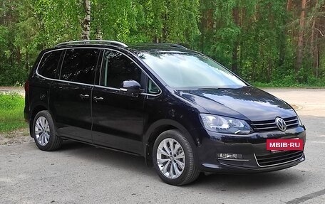 Volkswagen Sharan II, 2018 год, 2 103 000 рублей, 3 фотография