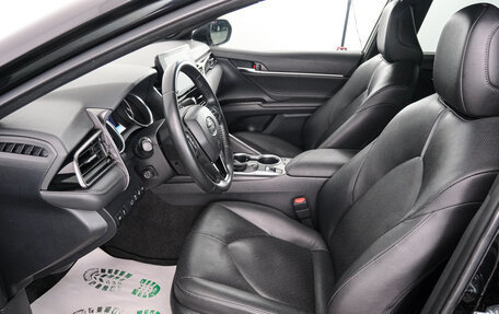 Toyota Camry, 2021 год, 3 699 000 рублей, 7 фотография