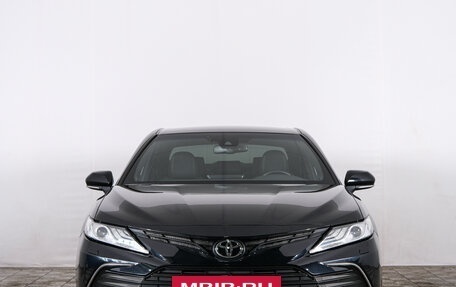 Toyota Camry, 2021 год, 3 699 000 рублей, 2 фотография