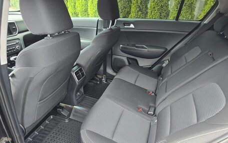 KIA Sportage IV рестайлинг, 2018 год, 2 240 000 рублей, 7 фотография