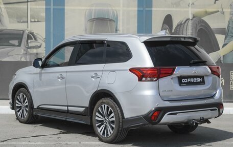 Mitsubishi Outlander III рестайлинг 3, 2020 год, 2 299 000 рублей, 2 фотография