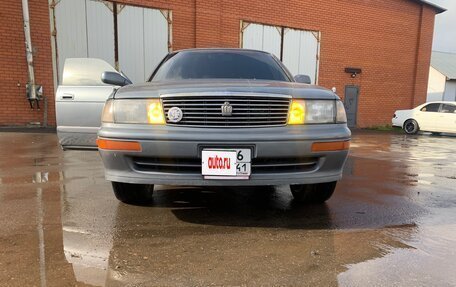 Toyota Crown, 1993 год, 700 000 рублей, 2 фотография
