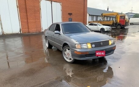 Toyota Crown, 1993 год, 700 000 рублей, 3 фотография