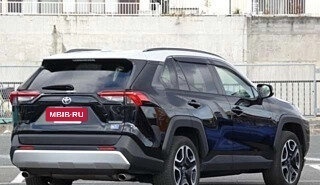 Toyota RAV4, 2022 год, 2 200 000 рублей, 2 фотография