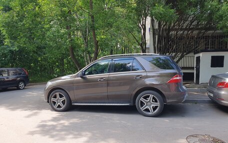 Mercedes-Benz M-Класс, 2012 год, 2 450 000 рублей, 3 фотография