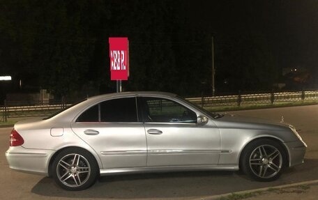 Mercedes-Benz E-Класс, 2004 год, 850 000 рублей, 4 фотография