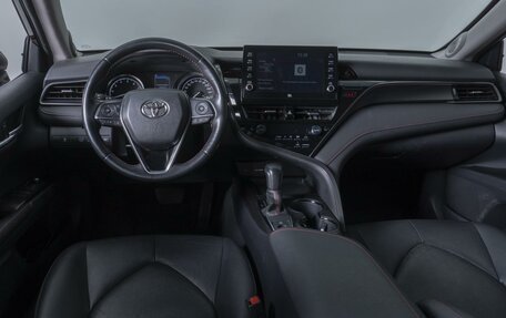 Toyota Camry, 2021 год, 3 359 000 рублей, 6 фотография