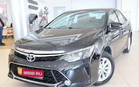 Toyota Camry, 2015 год, 2 300 000 рублей, 2 фотография