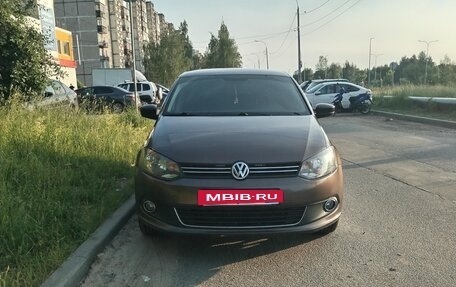Volkswagen Polo VI (EU Market), 2014 год, 870 000 рублей, 2 фотография