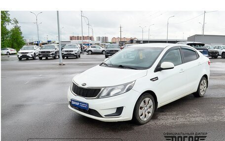 KIA Rio III рестайлинг, 2015 год, 610 000 рублей, 2 фотография