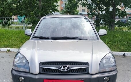 Hyundai Tucson III, 2008 год, 1 000 000 рублей, 3 фотография