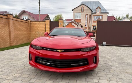 Chevrolet Camaro VI, 2016 год, 2 800 000 рублей, 4 фотография