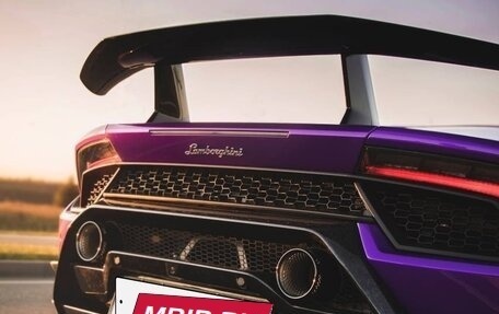 Lamborghini Huracán, 2017 год, 26 700 000 рублей, 5 фотография