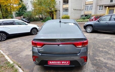 KIA Rio IV, 2018 год, 1 300 000 рублей, 2 фотография