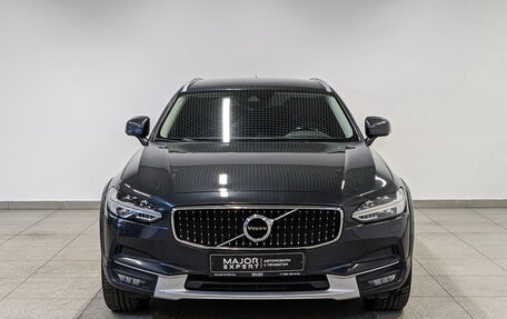 Volvo V90 Cross Country I рестайлинг, 2017 год, 2 870 000 рублей, 2 фотография