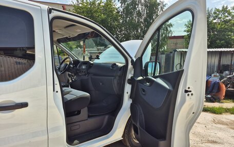 Opel Vivaro B, 2018 год, 2 200 000 рублей, 4 фотография