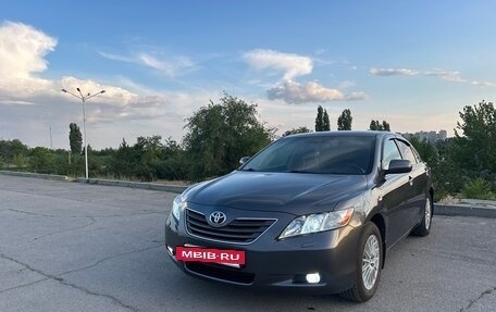 Toyota Camry, 2006 год, 1 050 000 рублей, 2 фотография