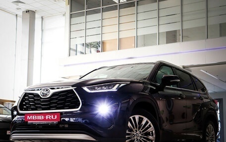 Toyota Highlander, 2024 год, 6 390 000 рублей, 4 фотография
