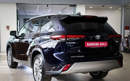 Toyota Highlander, 2024 год, 6 390 000 рублей, 3 фотография