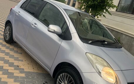 Toyota Vitz, 2010 год, 700 000 рублей, 4 фотография