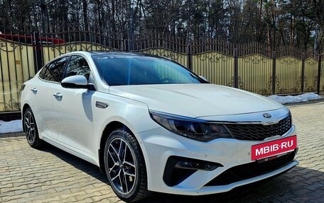 KIA Optima IV, 2018 год, 2 300 000 рублей, 3 фотография