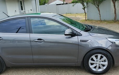 KIA Rio III рестайлинг, 2016 год, 1 050 000 рублей, 2 фотография