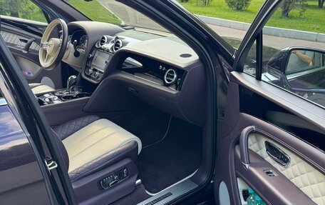 Bentley Bentayga I, 2017 год, 11 000 000 рублей, 3 фотография