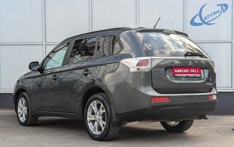 Mitsubishi Outlander III рестайлинг 3, 2014 год, 1 300 000 рублей, 7 фотография