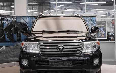 Toyota Land Cruiser 200, 2013 год, 3 975 000 рублей, 2 фотография