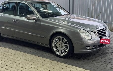 Mercedes-Benz E-Класс, 2008 год, 2 200 000 рублей, 5 фотография