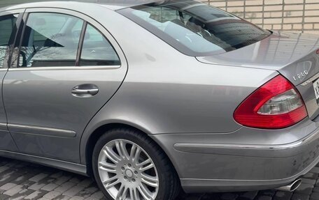 Mercedes-Benz E-Класс, 2008 год, 2 200 000 рублей, 13 фотография