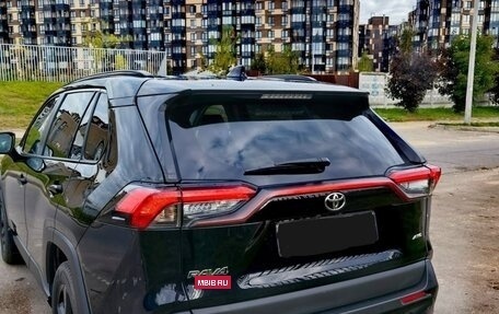 Toyota RAV4, 2021 год, 3 200 000 рублей, 7 фотография
