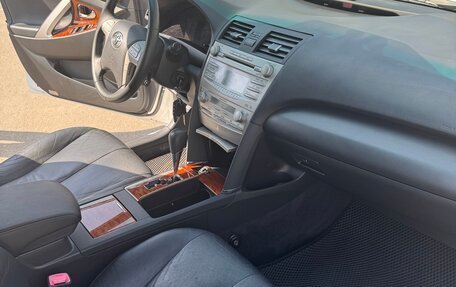 Toyota Camry, 2011 год, 1 420 000 рублей, 5 фотография