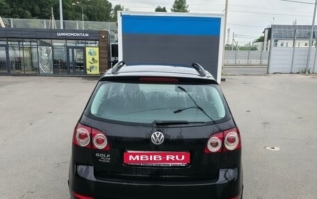 Volkswagen Golf Plus II, 2011 год, 650 000 рублей, 2 фотография