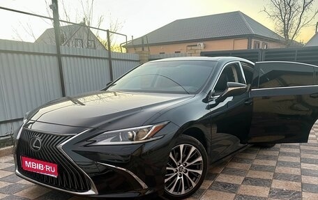 Lexus ES VII, 2020 год, 3 680 000 рублей, 1 фотография