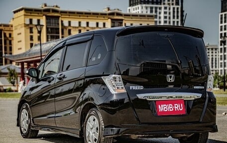 Honda Freed I, 2013 год, 1 155 000 рублей, 6 фотография