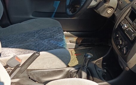 Mazda 323, 1999 год, 130 000 рублей, 3 фотография
