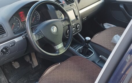 Volkswagen Golf V, 2008 год, 550 000 рублей, 2 фотография